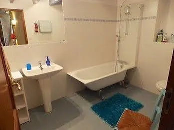 D'hotes Logis De L'etang De L'aune Bed & Breakfast 4*