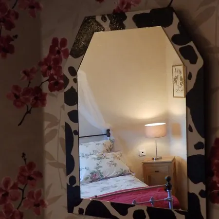 D'hotes Logis De L'etang De L'aune Bed & Breakfast
