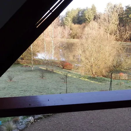 Bed & Breakfast D'hotes Logis De L'etang De L'aune 4*